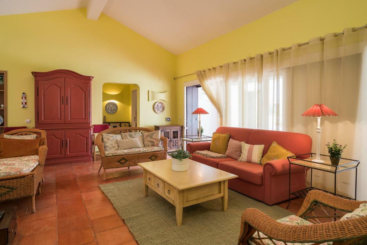 Bmyguest - Falesia Beach Villa Albufeira Exteriör bild